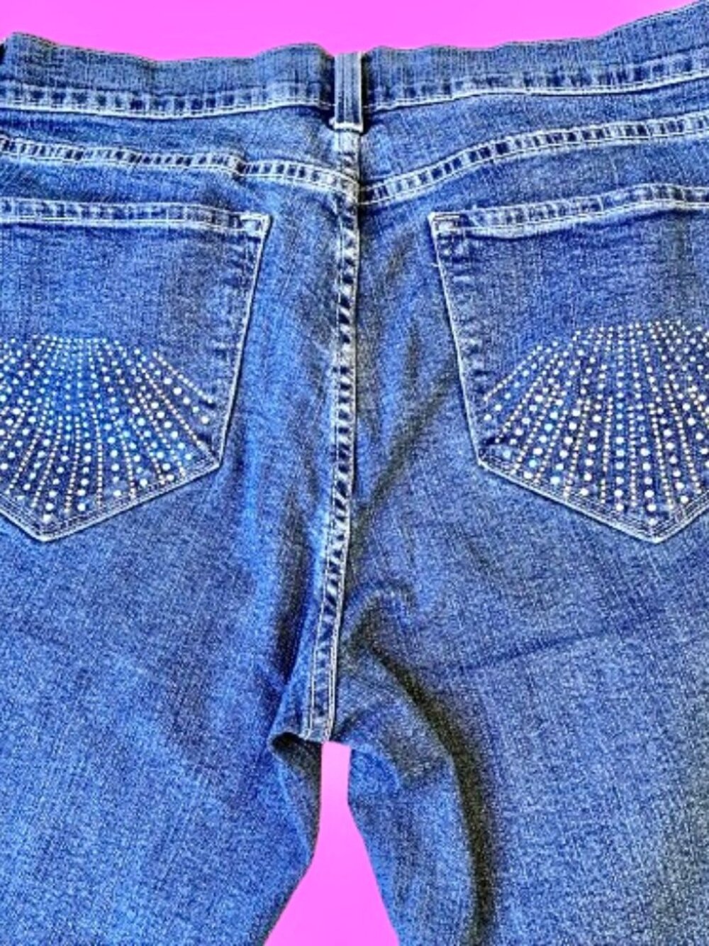 NYDJ Capri Jean Y2K. Marylin Rhinestone Embellished Womens Petite 14